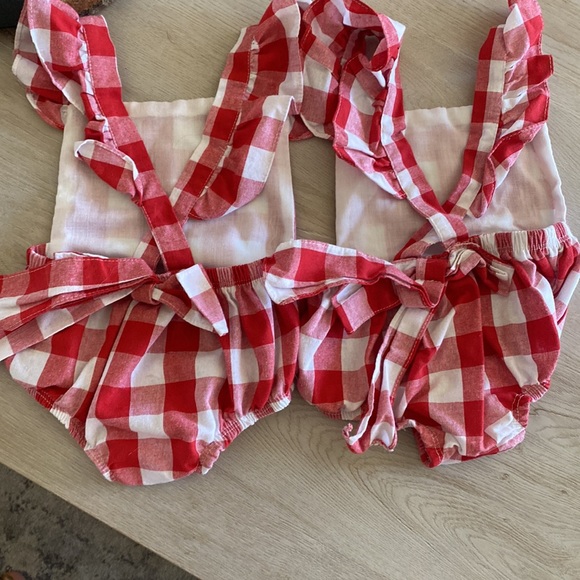 Sister outfits - Picture 2 of 2